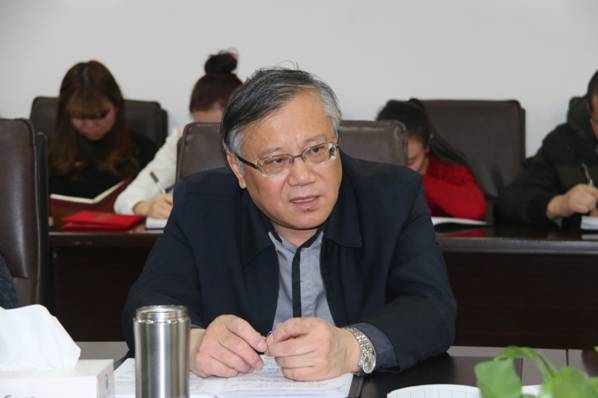增強使命感和責(zé)任感，積極作為，為實現(xiàn)“十三五”良好開局而努力奮斗