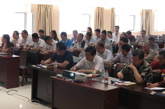 加強(qiáng)業(yè)務(wù)培訓(xùn)，提升工作能力